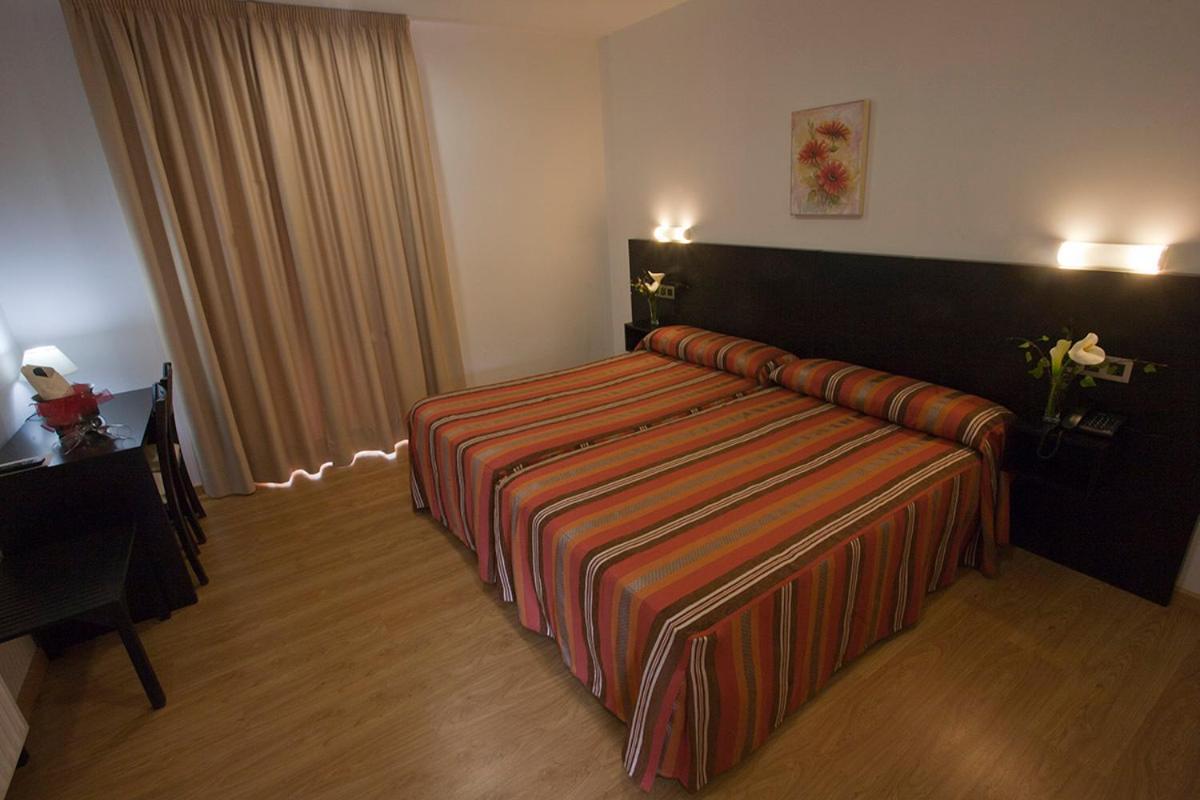 Hotel אמנאל מראה חיצוני תמונה