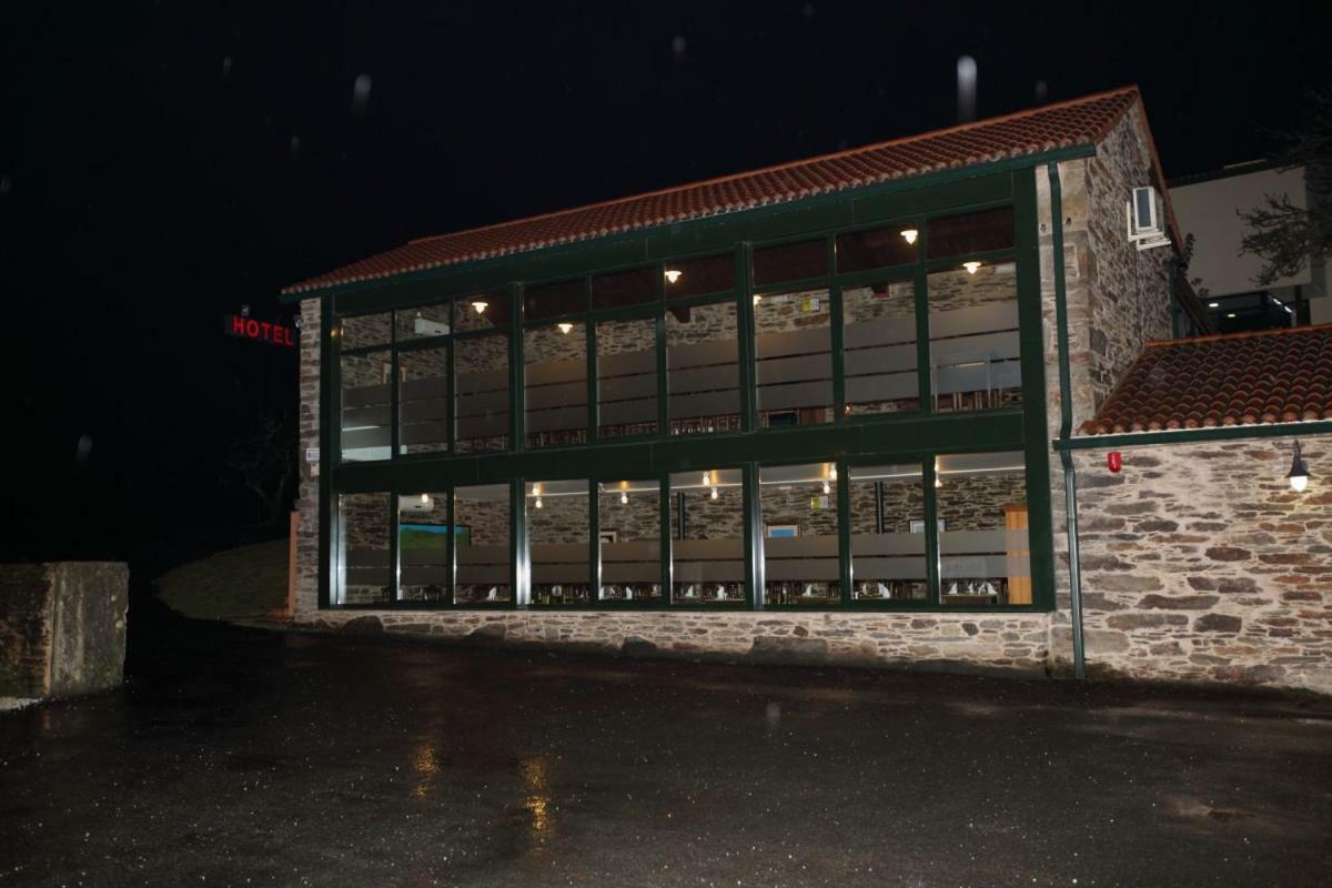 Hotel אמנאל מראה חיצוני תמונה