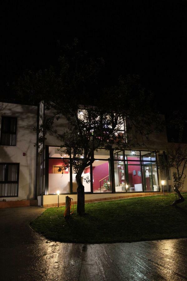 Hotel אמנאל מראה חיצוני תמונה